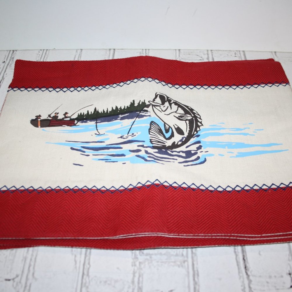 🐟 Bass Kitchen Placemats · Red & Cream · Sonoma Set of 2 · 8" Fish Motif ·